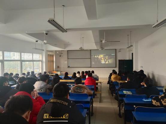 说明: C:\Users\Lenovo\Desktop\观影新闻\QQ图片20201211165323.jpg