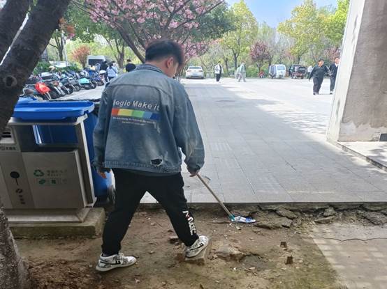 C47669CC376903A949E2FE40A71B7C6D