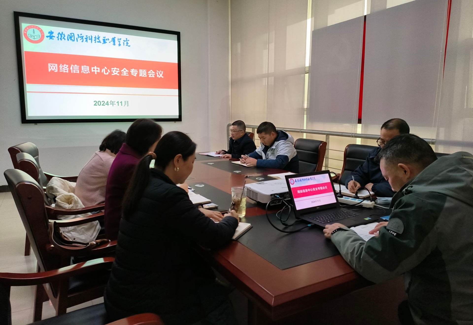 说明: D:\文件\QQ文件\1254126716\Image\C2C\b1cfef856e932d04d7103d25fca1f2c7.jpg