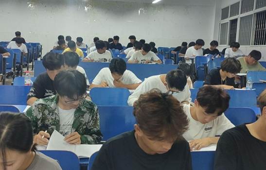 说明: 13CB0E4043ED952E6B3210137D43EE3B