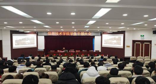 555600836CCC795C94B6557563D2A50D