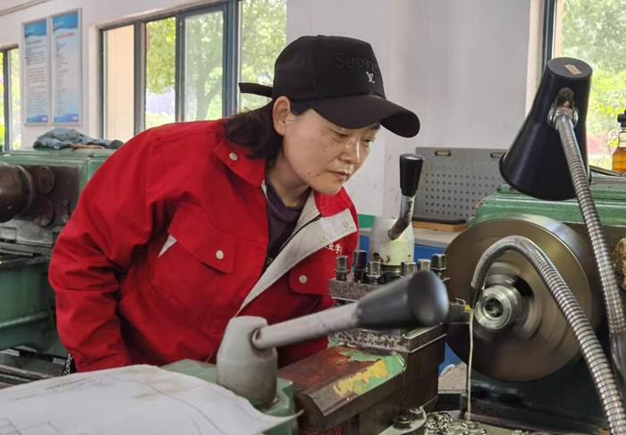 说明: /__local/C/BD/9D/5978C47888C5475D319068E1898_E8F3BCB1_16393.jpg